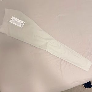 Lululemon License to Train Tight 27”. Size L